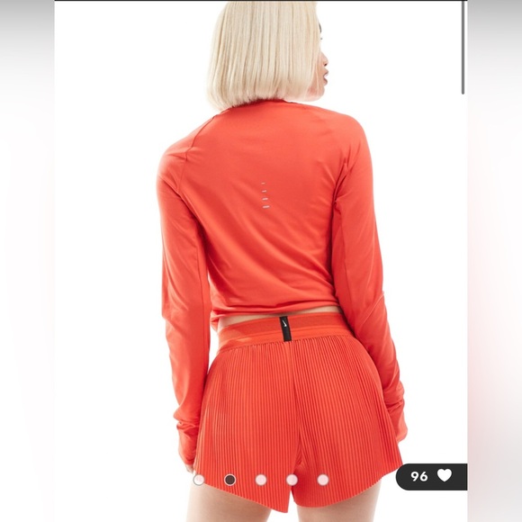 Nike Running AeroSwift 3 inch pleated shorts - Picture 2 of 11